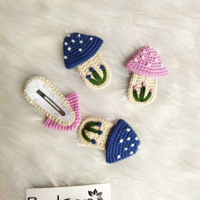 double hair clips.. mushroom