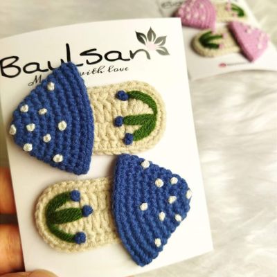 double hair clips.. mushroom