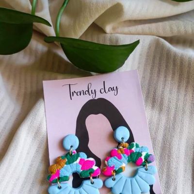 حلق مزدوج على شكل زهرة 💙💖 