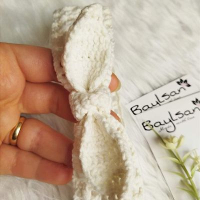 little bunny crochet headband