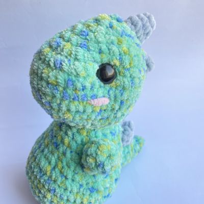 دمية ديناصور