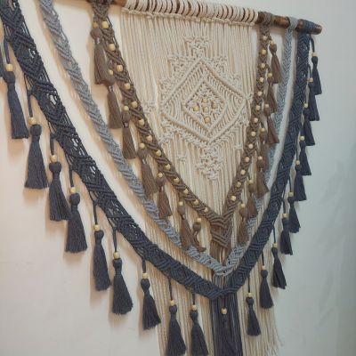  معلقه مكرميه 