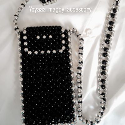 جراب موبايل لولى اسود مطعم بالفضى 