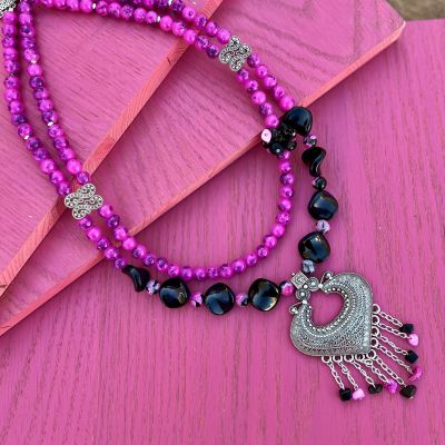 عقد دورين من حجر العقيق مع المرمو