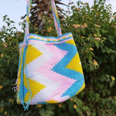 حقيبة الزجزاج الملونة  