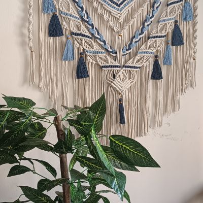 معلقه مكرمية