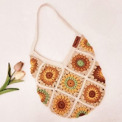 شنطة كروشية مربعات جرانى