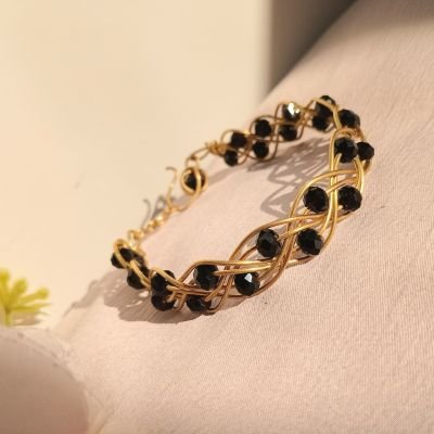 أسورة نحاس بخرز كريستال أسود 