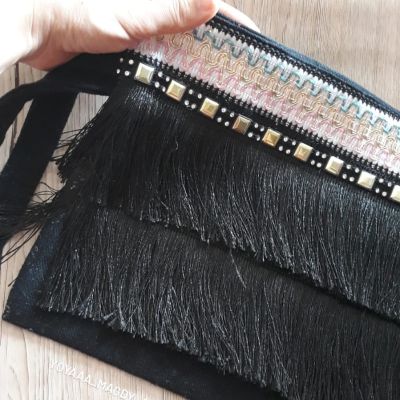 كلاتش اسود بشرائط شراشيب