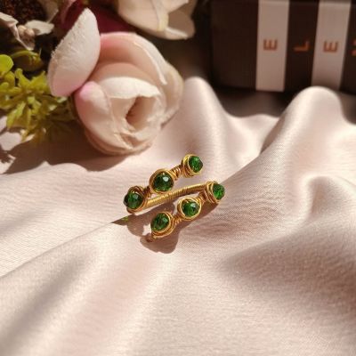 Green crystal copper ring