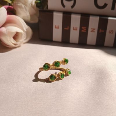 Green crystal copper ring