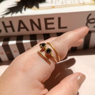 خاتم من النحاس مع كريستال أسود