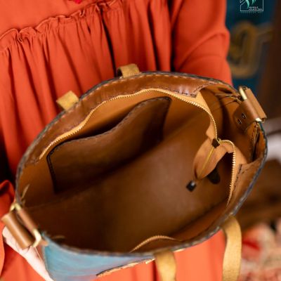  Genuine leather scarab bag