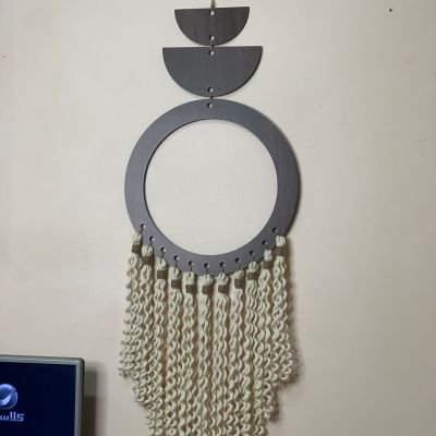 تعليقه خشبيه بحبال المكرميه 