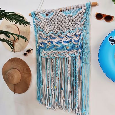 جدارية مكرمية