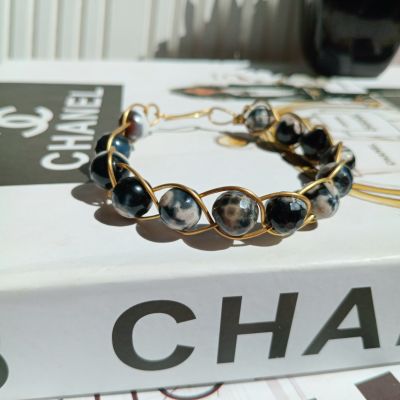 أسورة نحاس بخرز عقيق 