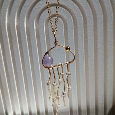 سلسلة نحاس على شكل قنديل البحر 