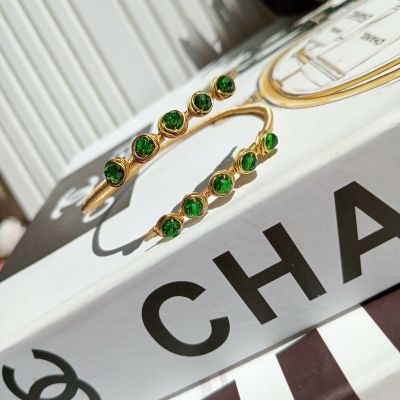 أسورة نحاس بخرز كريستال 