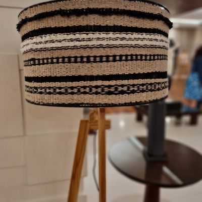 اباجورة ارضية من النول اليدوي 