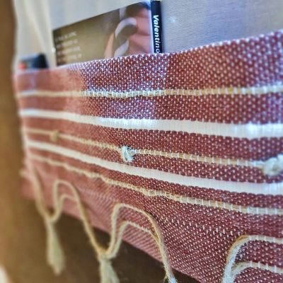 حاملة اجهزة من النول 