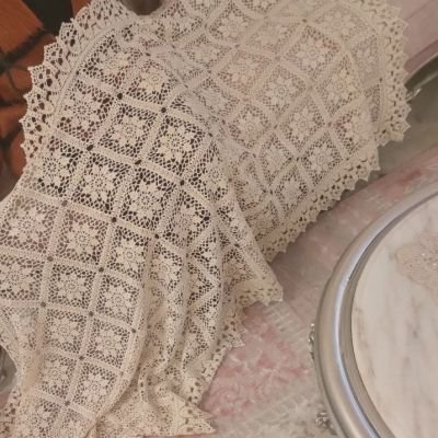 مفرش سفرة كبير مودرن او كلاسيك 