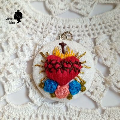Embroidery necklace
