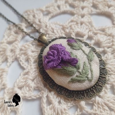 Embroidery necklace