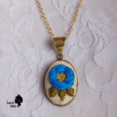 Embroidery necklace