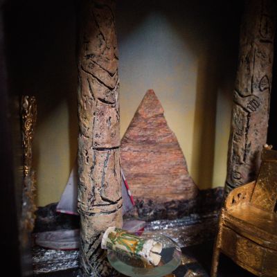 Decor inspired by ancient Egyptian civilization