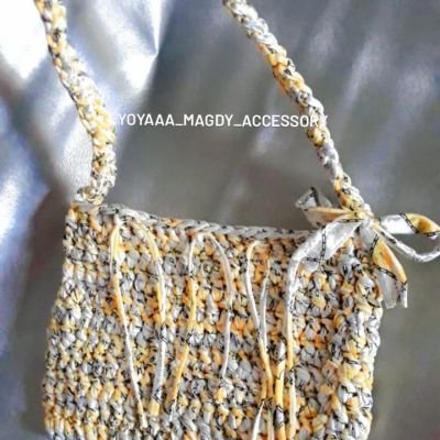 شنطة كروشيه تريندى ( حمصى*اصفر ليمونى )