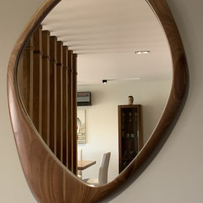 مرايا ديكور من خشب الجوز الافريقي