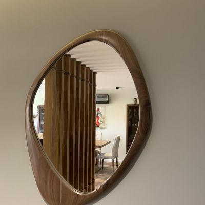 مرايا ديكور من خشب الجوز الافريقي