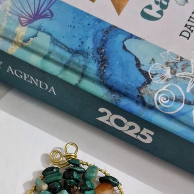 💚🤎💚عليقة شجرة هاندميد من النحاس والملاكايت والفيروز الأفريقي مع حجرة الكارنيليان 