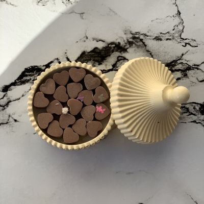 شمعه الكونكريت جار