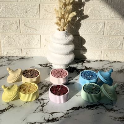 شمعه الكونكريت جار