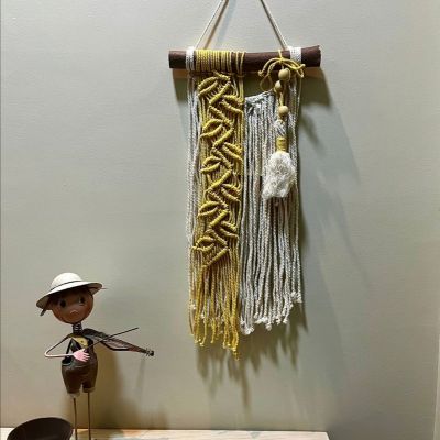 مكرمية جدارية معلقة 