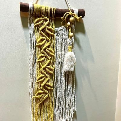 مكرمية جدارية معلقة 