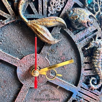 ساعة حائط ميكسميديا صناعة يدوية 