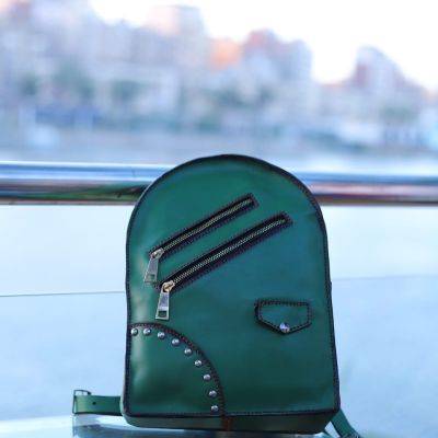 شنطه ضهر حريمي جلد طبيعي هاند ميد 