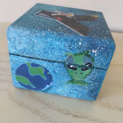 Galaxy kids box