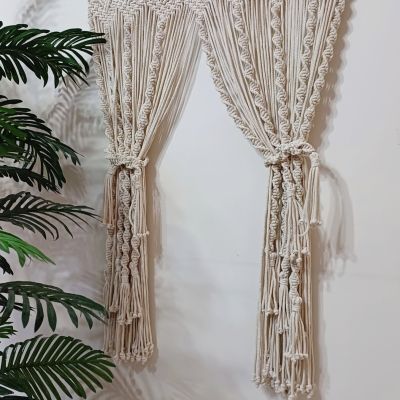 ستارة مكرمية