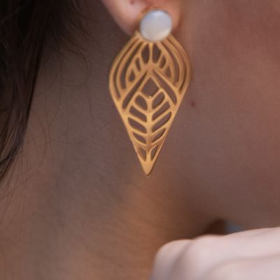 Feather pearl earrings 