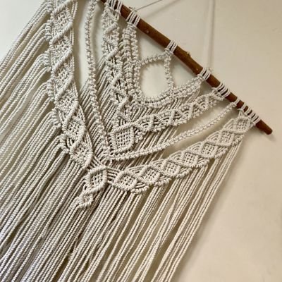 تعليقة حائط مكرميه