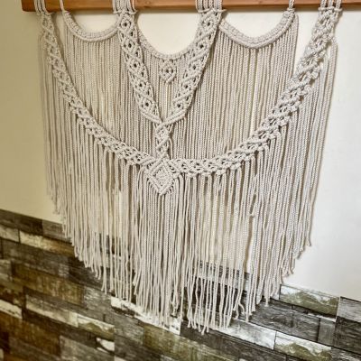 تعليقة حائط مكرميه 