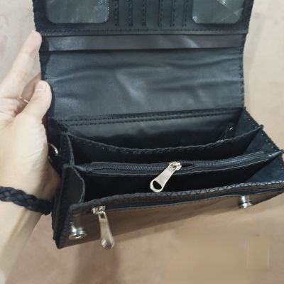 شنطه نسائيه كروس