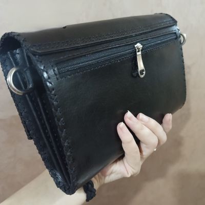 شنطه نسائيه كروس