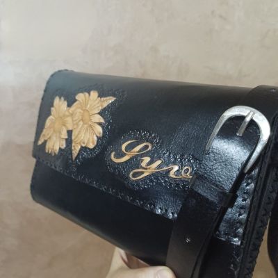 شنطه نسائيه كروس