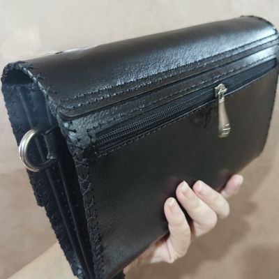 شنطه نسائيه كروس