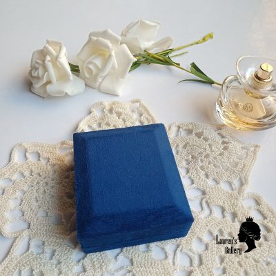 قلادة مطرزة 