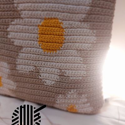 Sunflower crochet bag